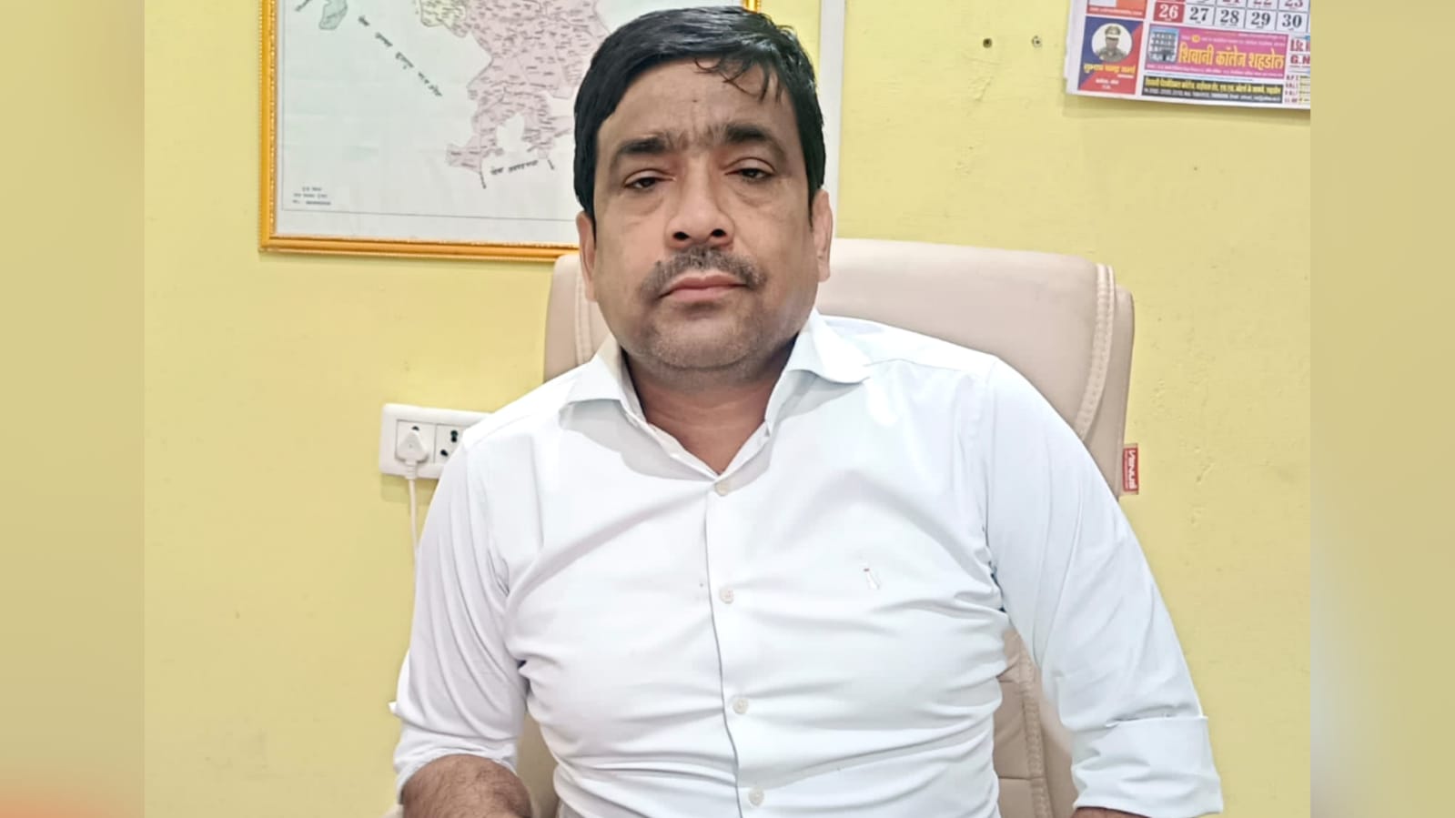 आबकारी अधिकारी धर्मेंद्र की शराब कारोबारियों पर 'गाज' : 16सौ लीटर अवैध शराब जब्त, 83 पर मुकदमें