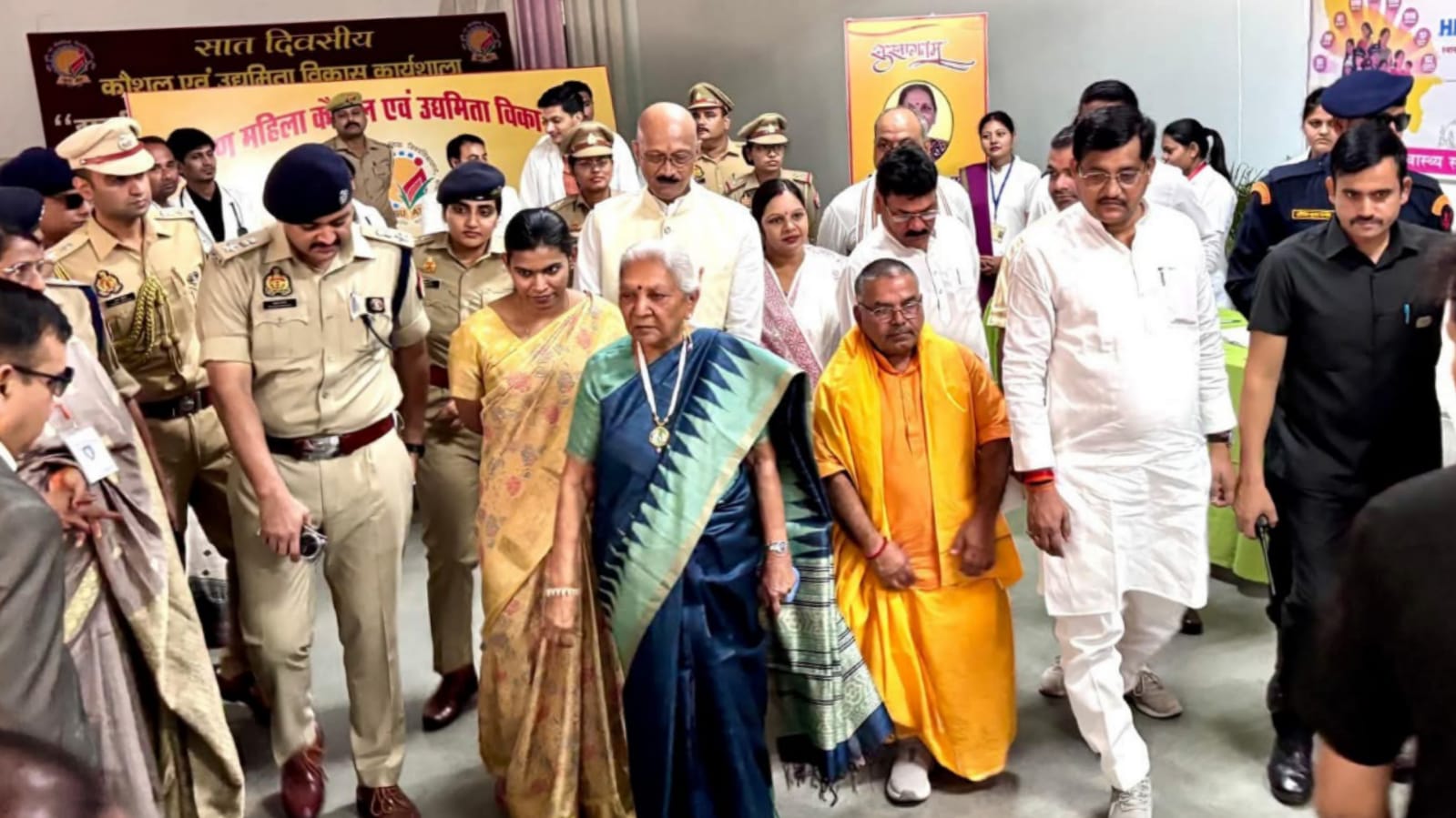 दीक्षांत समारोह राज्य पाल नें कृषि शिक्षा में दिया महिला भागीदारी पर जोर