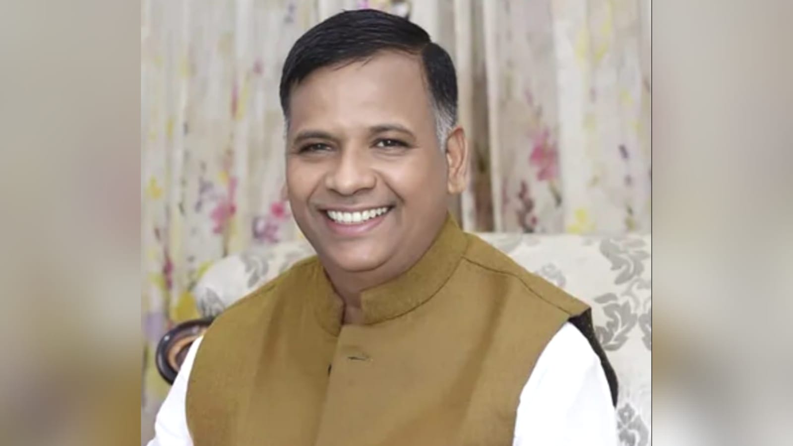 पूर्व विधायक दलजीत सिंह नें 'दीपावली' पर जिले वासियों को दी 'बधाई'