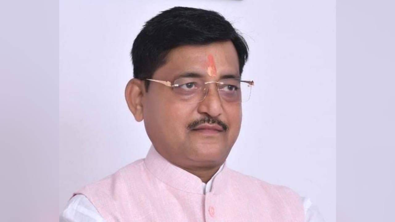 मंत्री रामकेश का 'दीपावली' तोहफा: बांदा को मिला 24 करोड़ का 'सिंचाई पुनर्निर्माण प्रोजेक्ट'