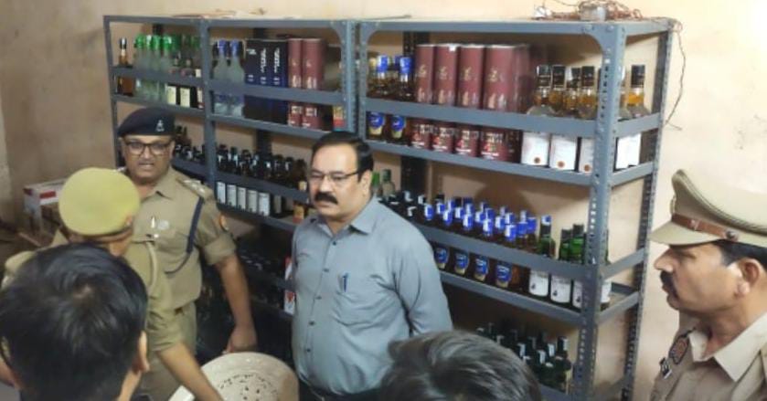 बांदा में आबकारी विभाग की चौथे दिन भी छापामार कार्रवाई:अवैध करोबारियों के हौसले पस्त