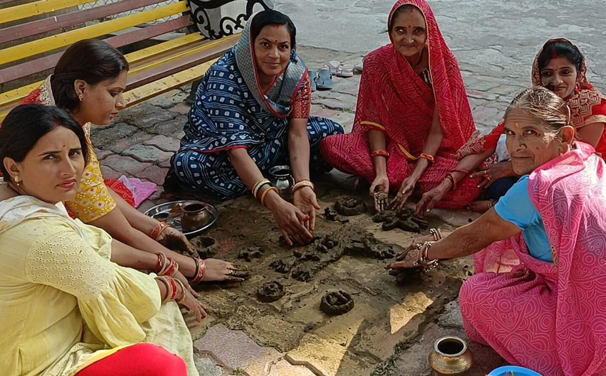 गोवर्धन पूजा बनी जनभावना की पुकार: योगी से गौवंशों के संरक्षण की कामना
