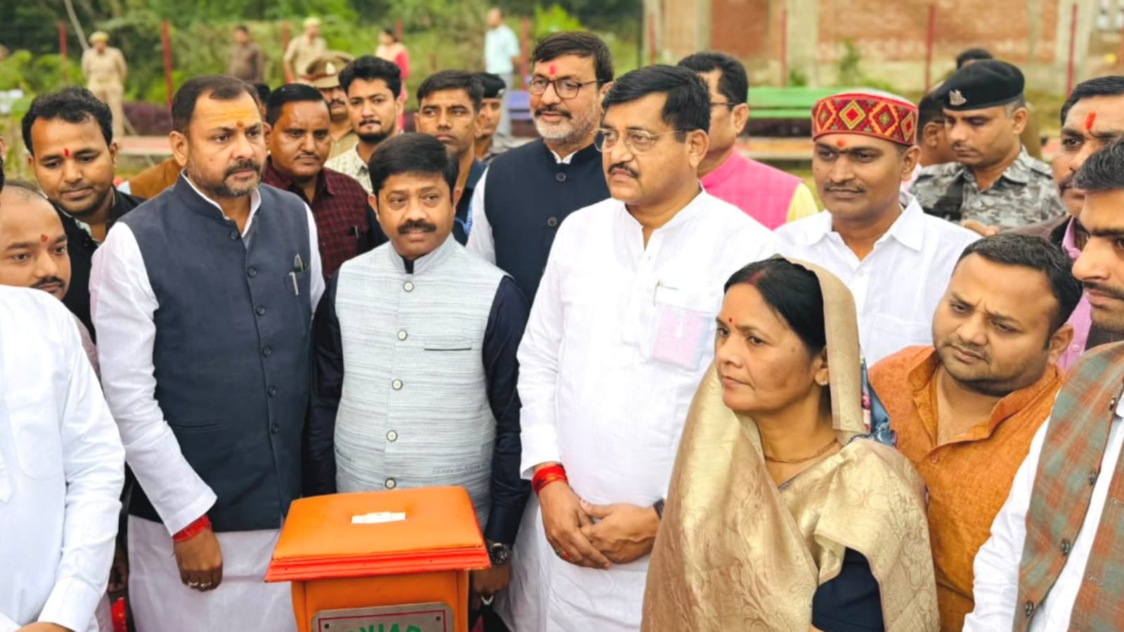 मंत्री नंदी द्वारा 'लौहपुरुष' की प्रतिमा का अनावरण: एकता, अखंडता व राष्ट्रभक्ति का दिखा संगम
