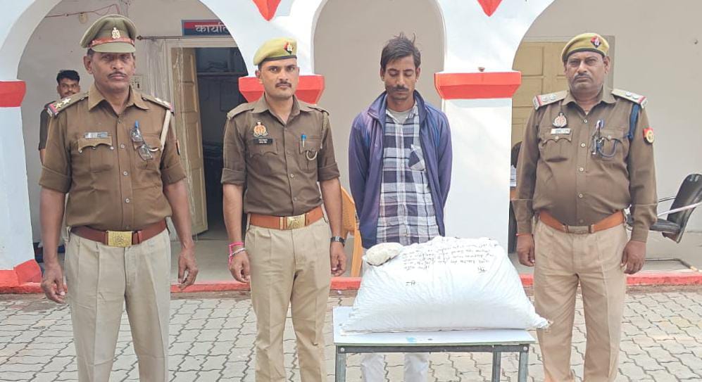 गांजा सप्लाई नेटवर्क का पर्दाफाश: सौदागर चढ़ा पुलिस के हाथ,9.6 किलो माल बरामद