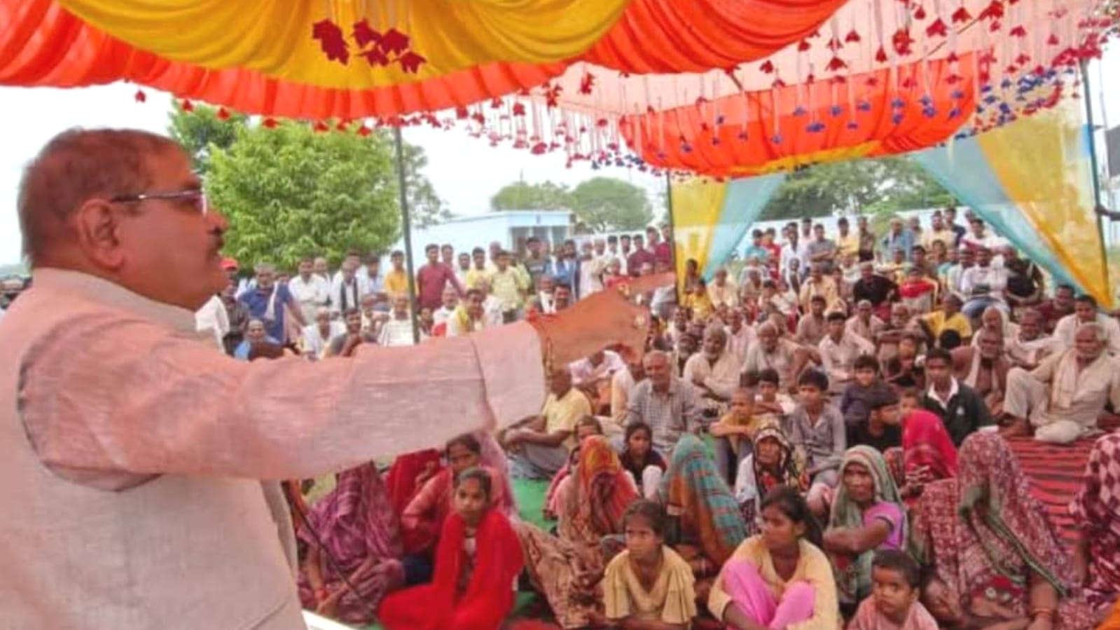 विधायक विशंभर की रणनीति से भाजपा व बसपा में 'खलबली' : सपा की चाल से डगमगाए समीकरण