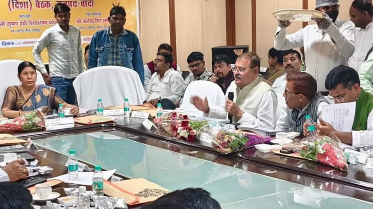 विधायक विशंभर की 'गर्जना' से कांपे अफसर: भ्रष्टाचार पर 'फूटा बम' !
