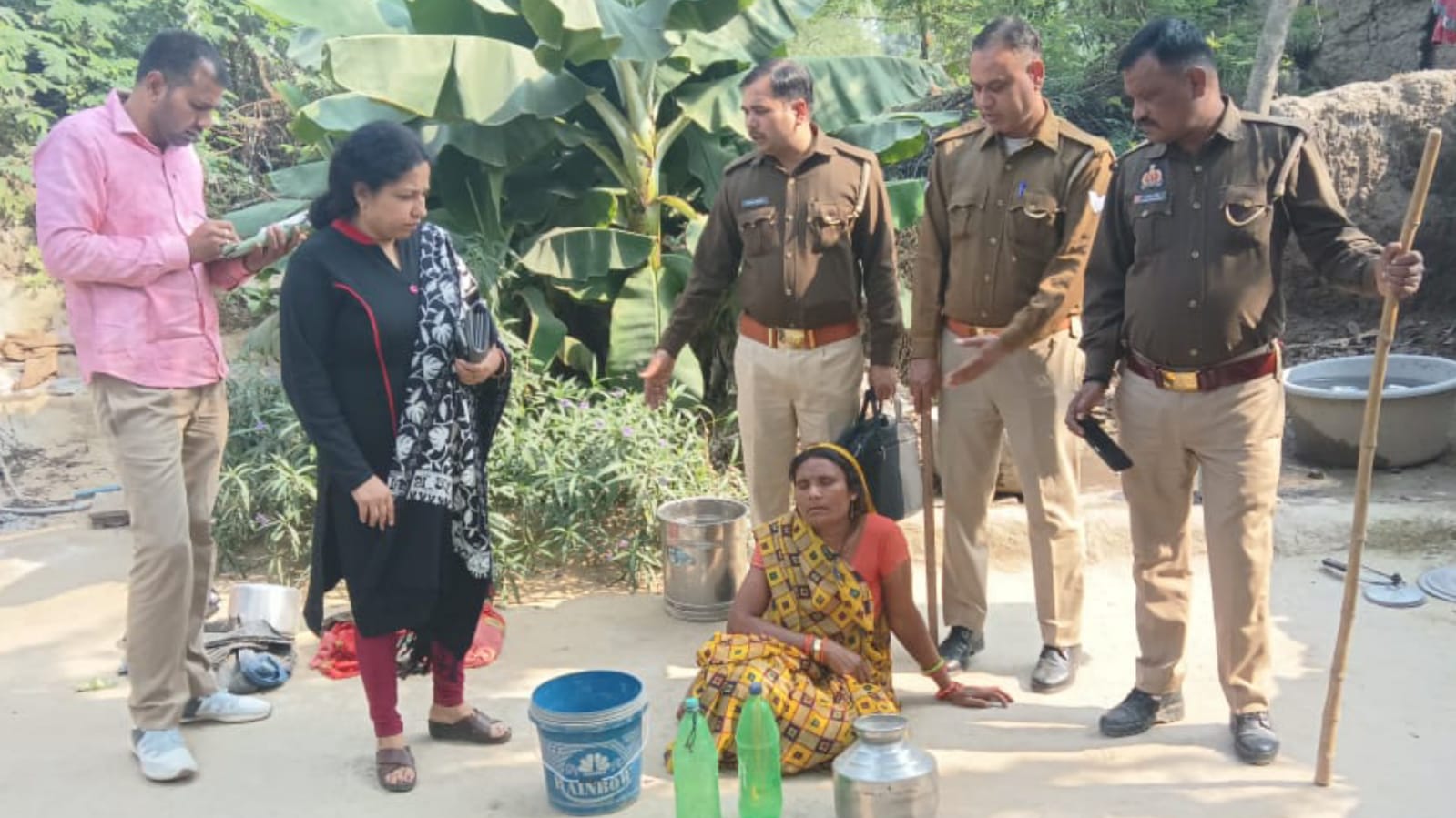 बांदा में आबकारी विभाग की 'दबिश' : शराब दुकानों के निरीक्षण से 'हड़कंप'