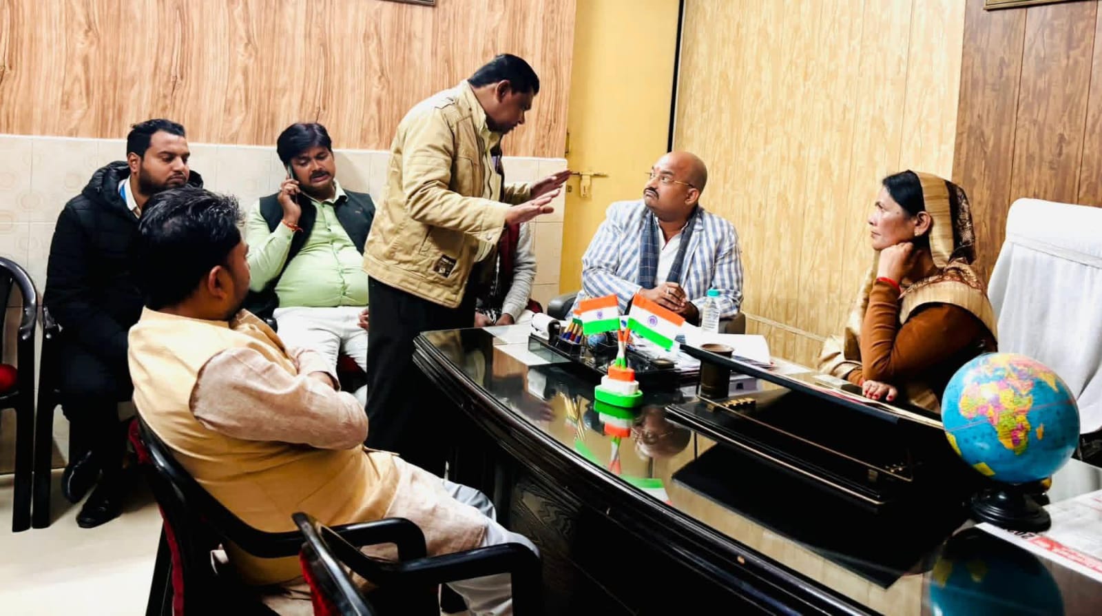 अध्यक्ष मालती व प्रतिनिधि अंकित का 'जनता दरबार' : चुटकियों में 'समस्याओं' का हुआ 'समाधान'