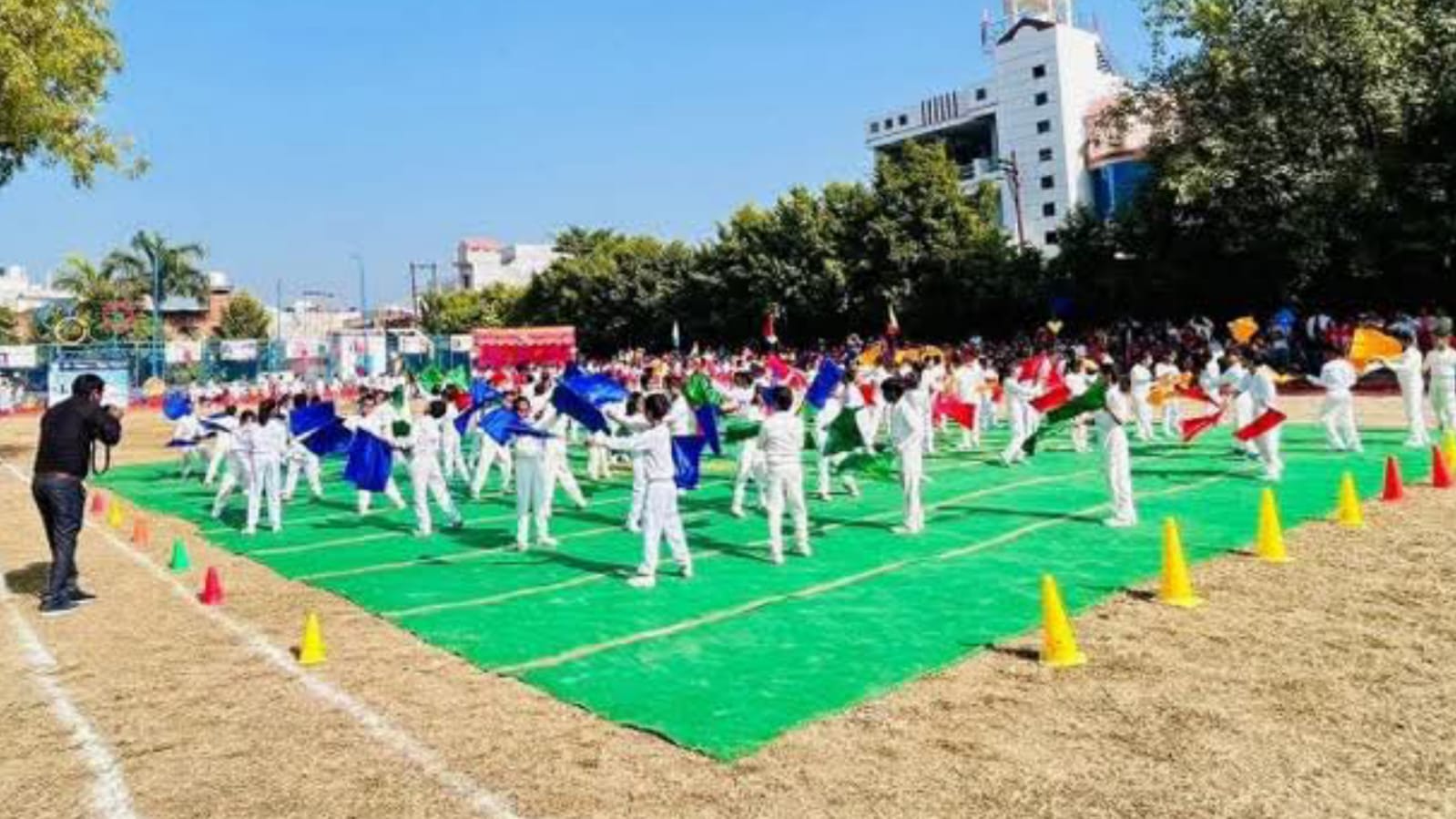 विधायक प्रकाश ने 'खिलाड़ियों' का बढ़ाया हौसला: बच्चों के 'जोश' ने 'मन' मोहा
