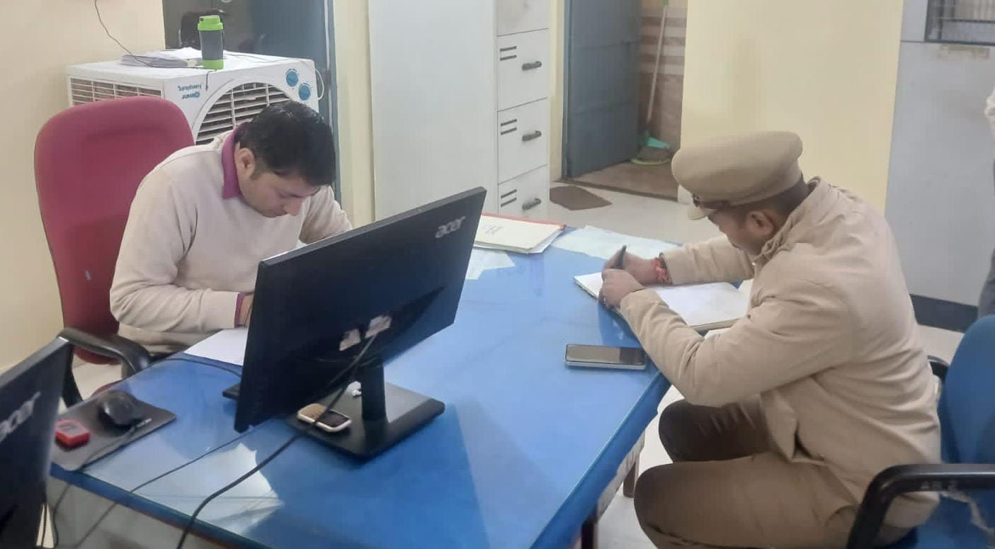 अपराधियों पर 'पैनी नजर': लूट-छिनैती रोकने को पुलिस सख्त, बैंक-एटीएम पर 'बढ़ी गश्त'