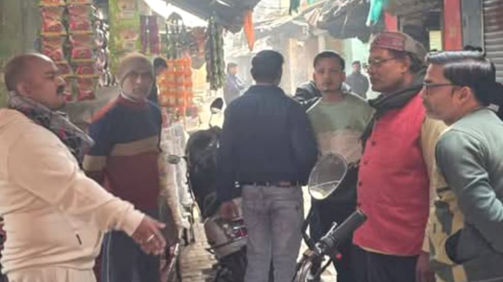 प्रतिनिधि अंकित 'नगर सेवा' की बने 'मिसाल': बाजार और वार्डों में सुनी 'जनता की पीड़ा'