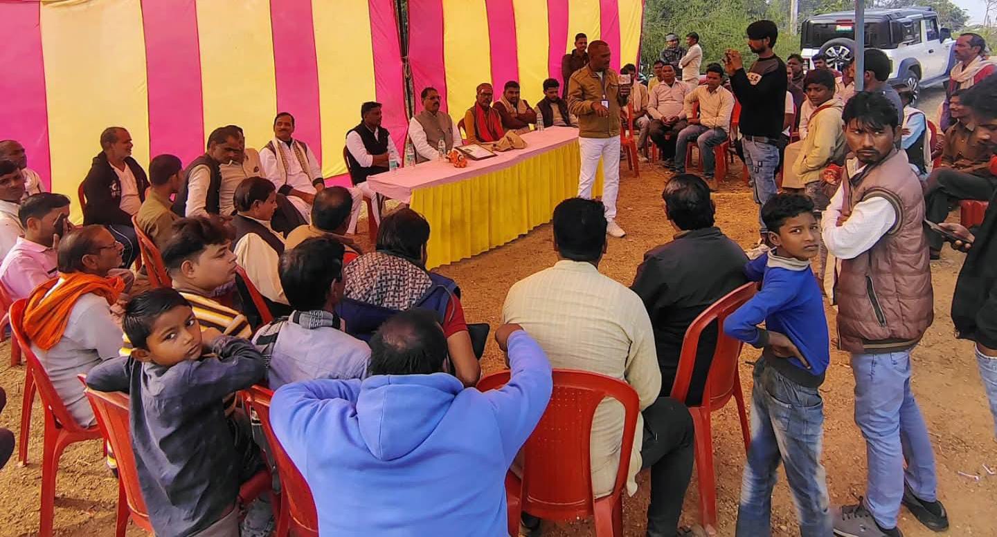 विधायक विशंभर को 'दानवीर कर्ण की संज्ञा: कालिंजर बस स्टाप के लिए 'दान' की थी 'बेशक़ीमती भूमि' !
