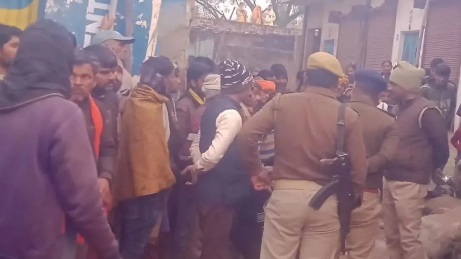 हत्‍याकांड: सपा नेता की मौत पर उठे सवाल, मां बेटी समेत पांच पर मुकदमा, जांच टीमें गठित
