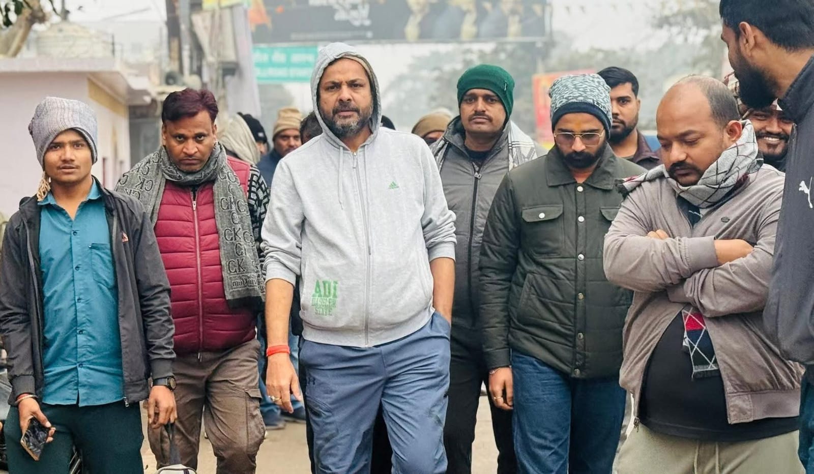 विधायक प्रकाश द्वारा 'कड़ाके की ठंड' में 'विकास कार्यों' का निरीक्षण: अफसरों को सख्त निर्देश