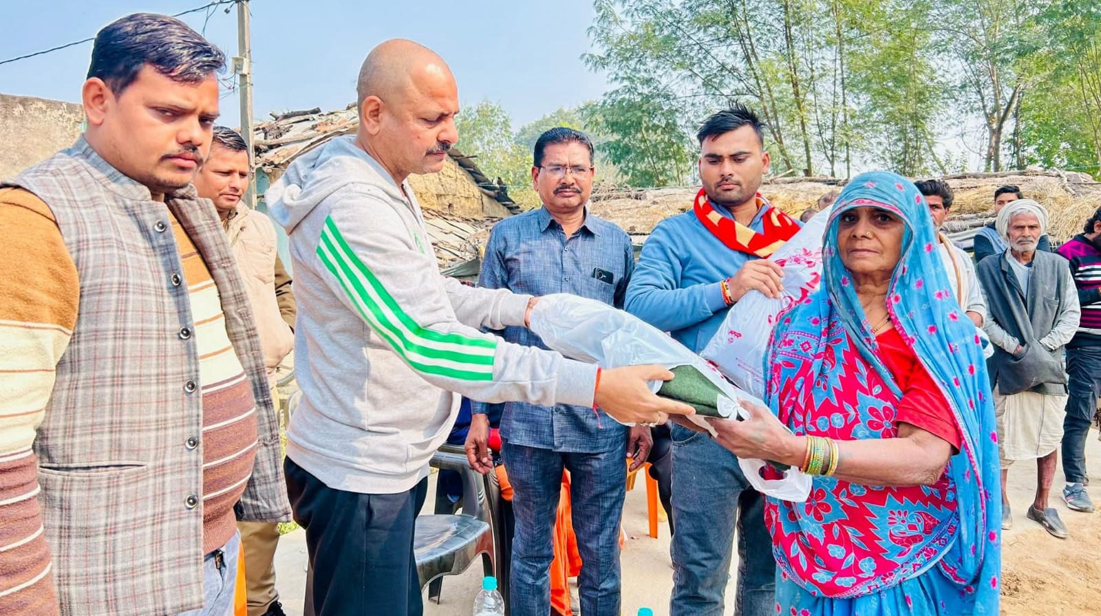 विधायक प्रकाश 'गरीबों' का कर रहे 'कल्याण': जरूरतमंदों के 'चेहरे' पर लौटी 'मुस्कान'