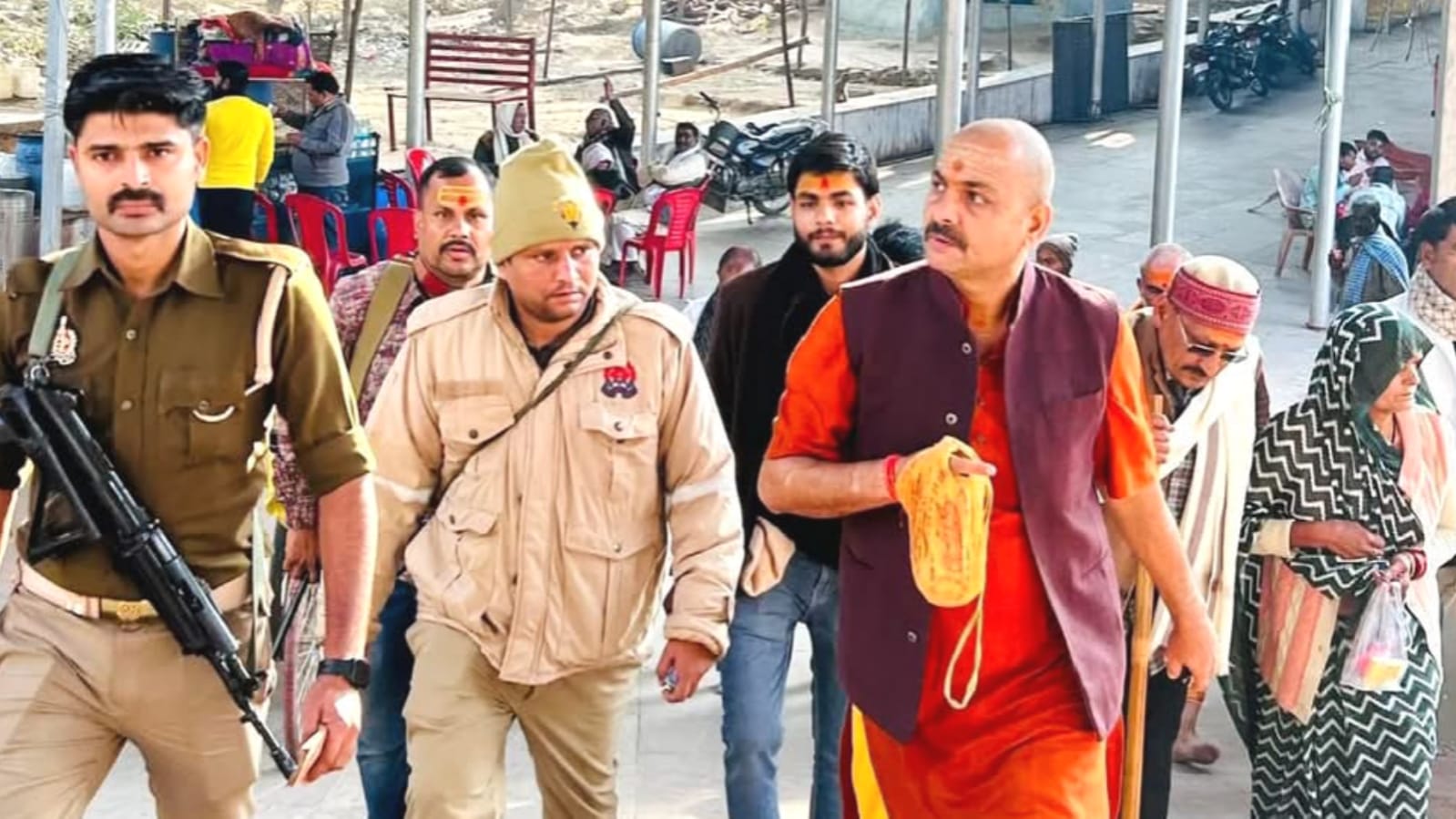 विधायक प्रकाश का 'मकर संक्रांति' पर विशेष पूजन: बांदा को 'महानगर' बनाने की कामना