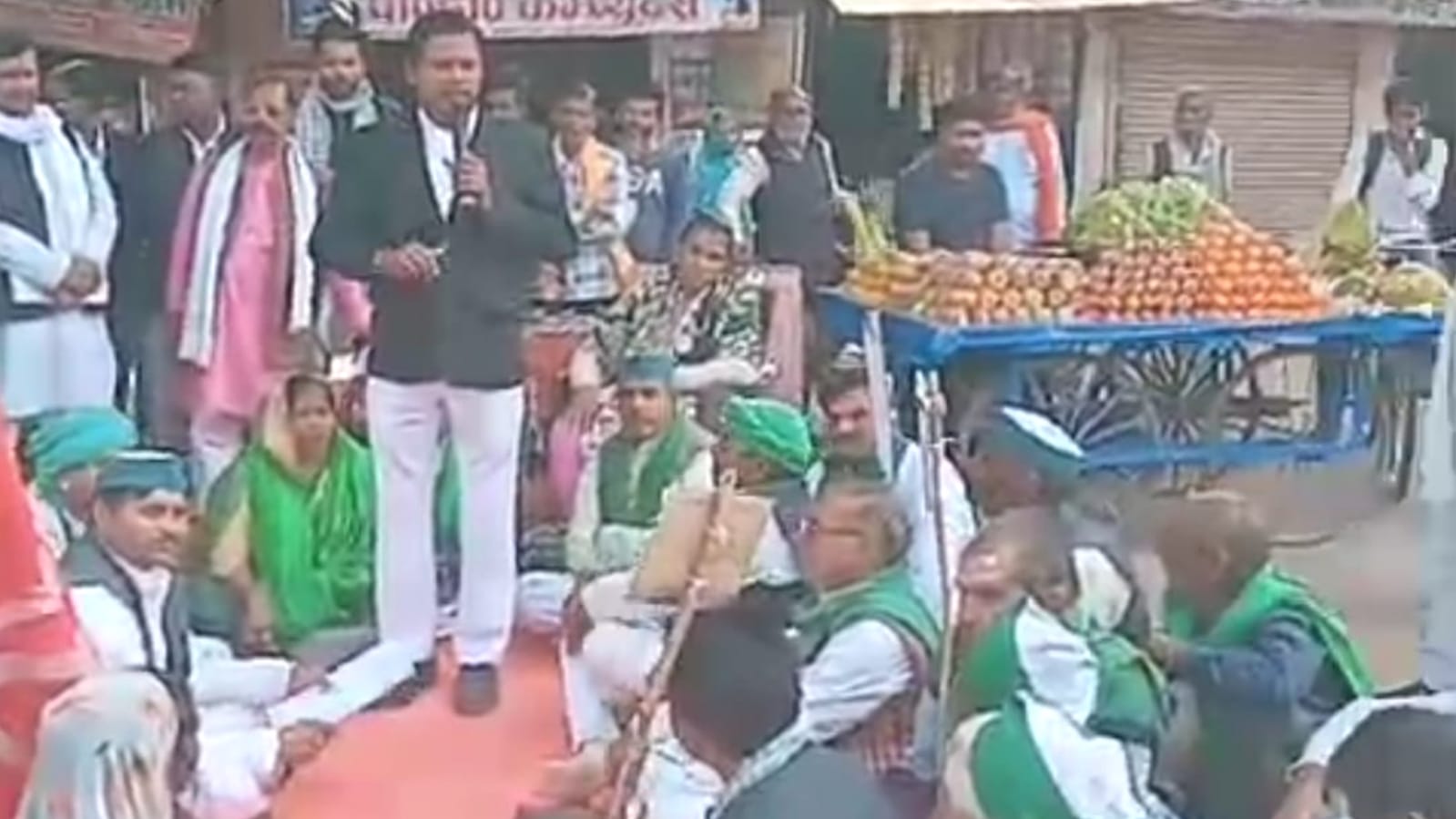 श्रम कोड और कृषि डील के खिलाफ 'संयुक्त' हुंकार:सरकारी नीतियों के खिलाफ हुंकार