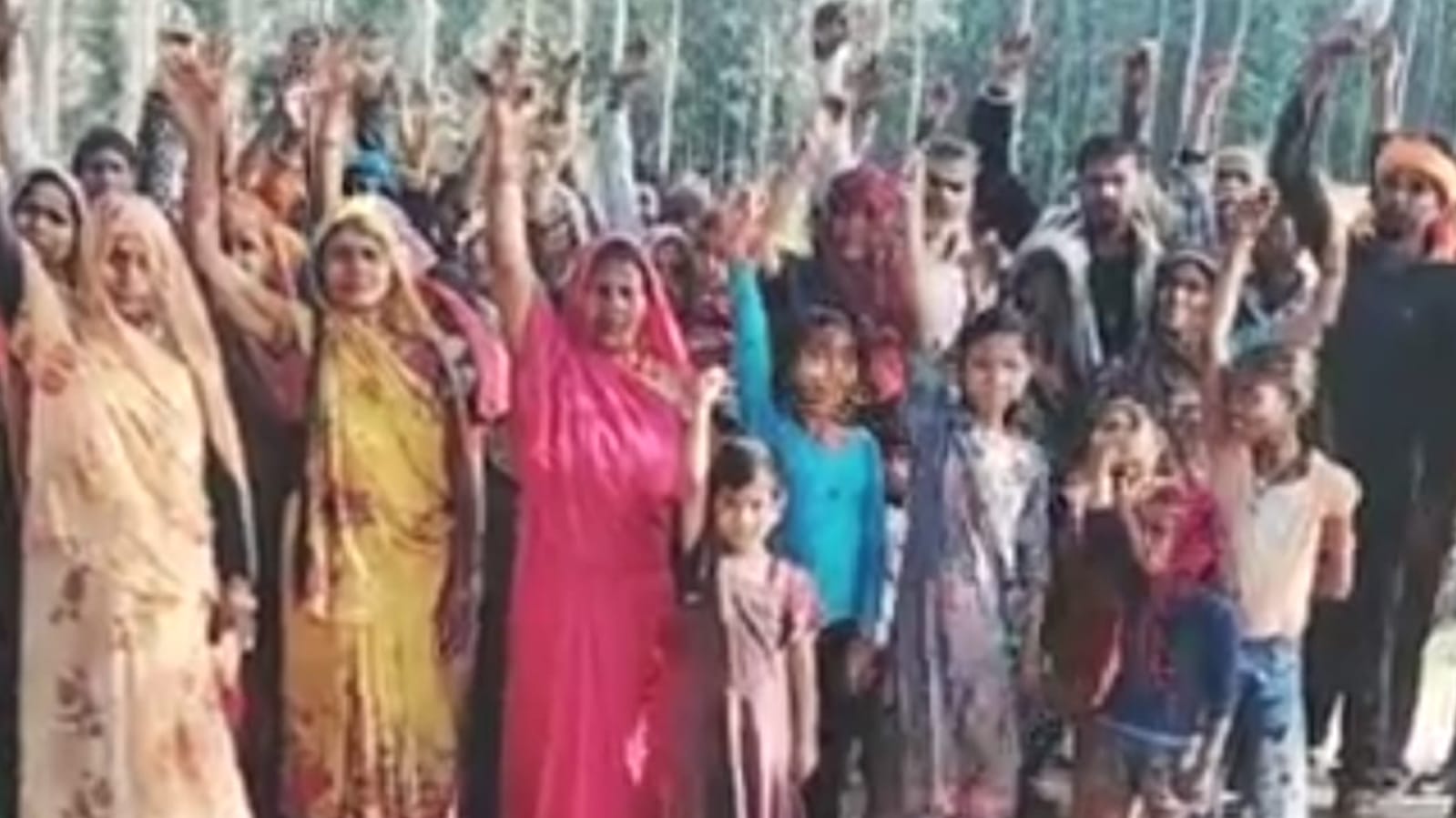 विकास ठप: जीवन रेखा बनी कच्ची पगडंडी, प्रशासन पर सवाल
