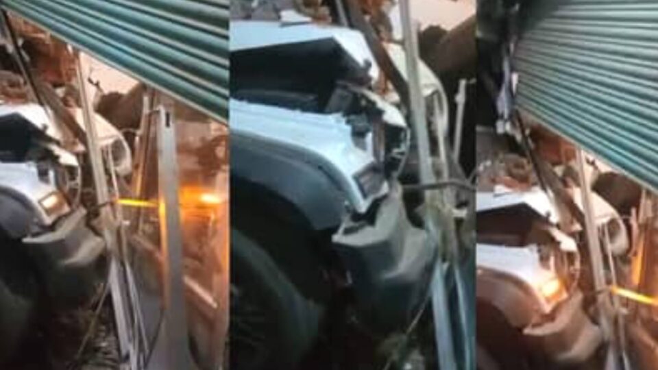 थाने के सामने मौत का तांडव: बेकाबू थार ने युवक को रौंदा, दुकान में मची तबाही