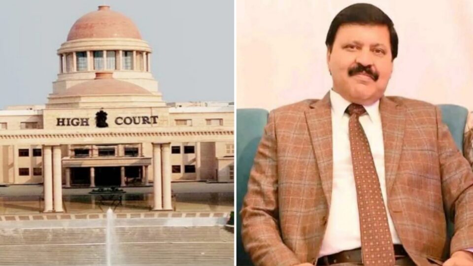हाईकोर्ट के न्यायमूर्ति प्रमोद श्रीवास्तव द्वारा मान्यता पूर्ण होने पर मन्दिर में पूजा, चढ़ाया प्रसाद