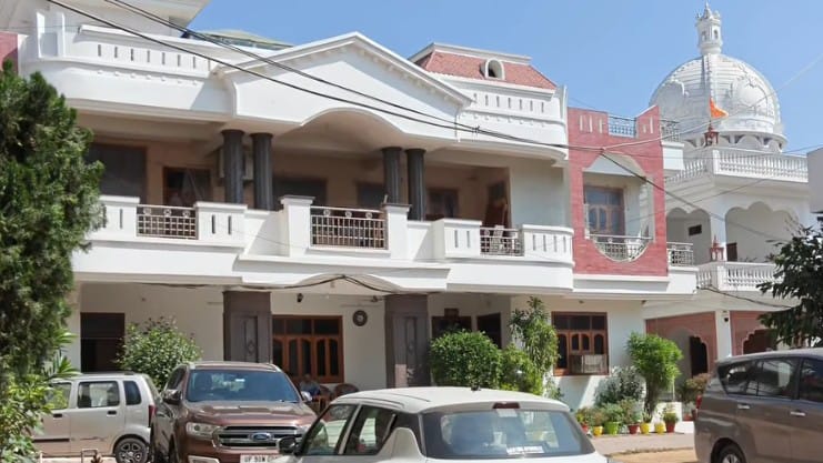 ईडी औऱ आईटी की ताबड़तोड़ दबिश: राजनीतिक हस्तियों व कारोबारियों पर 'बड़ा ऑपरेशन'