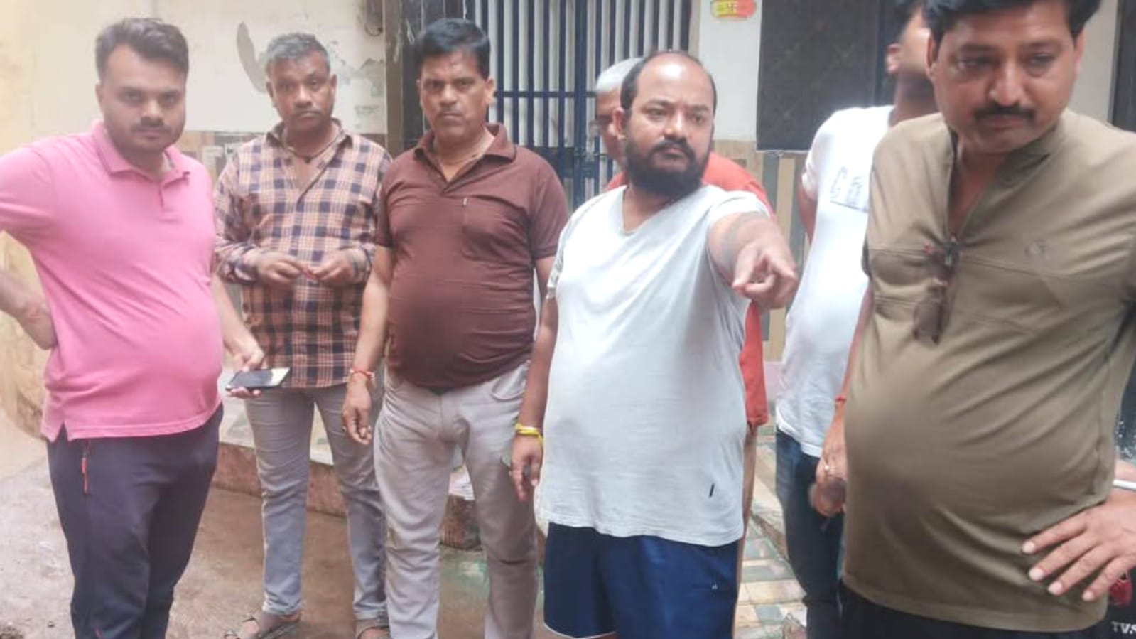 प्रतिनिधि अंकित बासू का निरीक्षण "तड़का": शहर में बना चर्चा का विषय