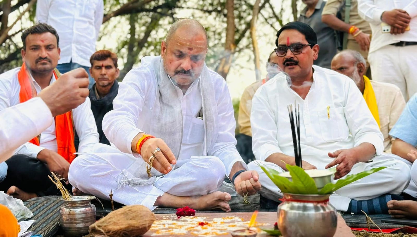 विधायक प्रकाश द्वारा बारात घर की सौगात: शादी के लिए नहीं 'भटकेंगे' ग्रामीण