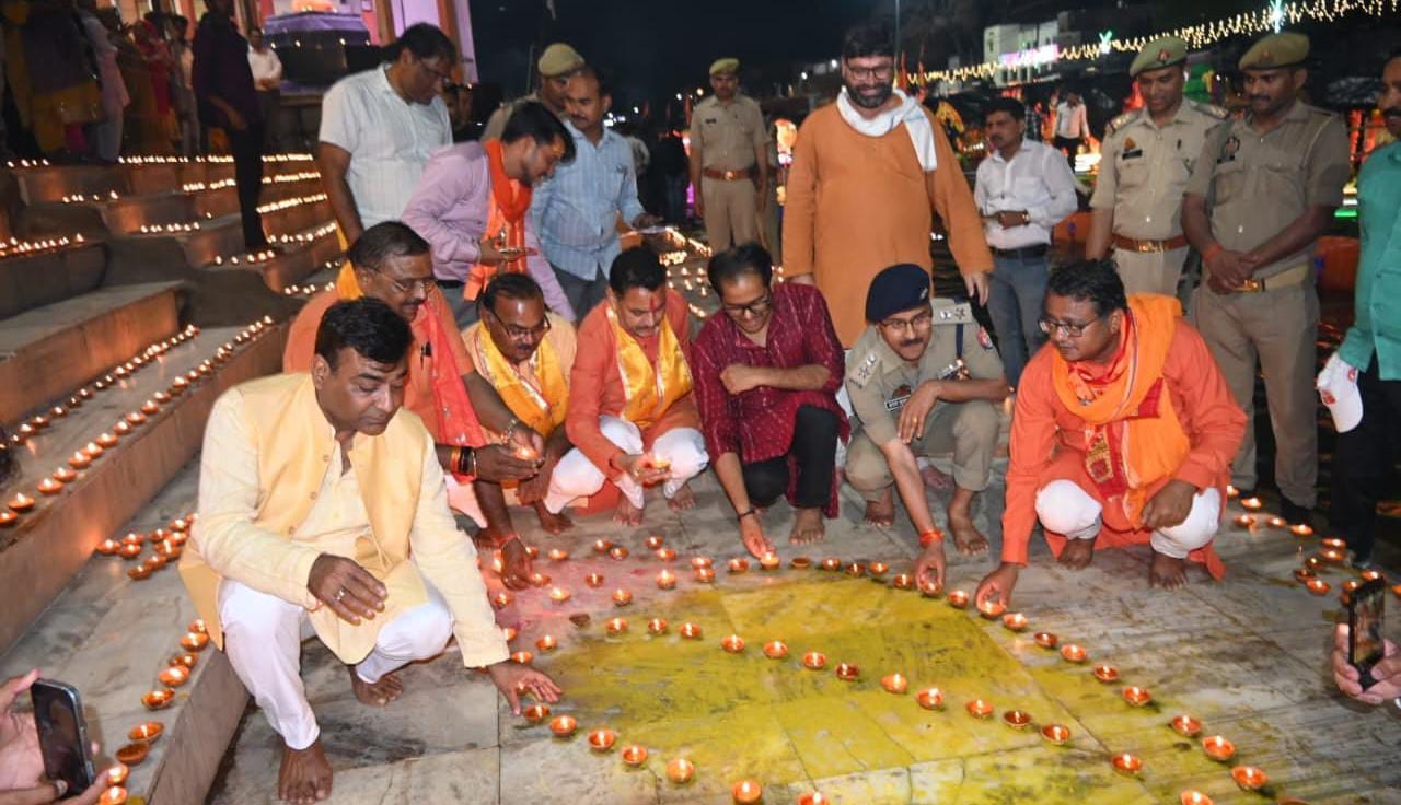 पूर्व सांसद भैरों ने 'भगवान' को लिखा पत्र: फर्जी दीपदान आंकड़ों पर बवाल, सिस्टम हुआ 'नंगा' !