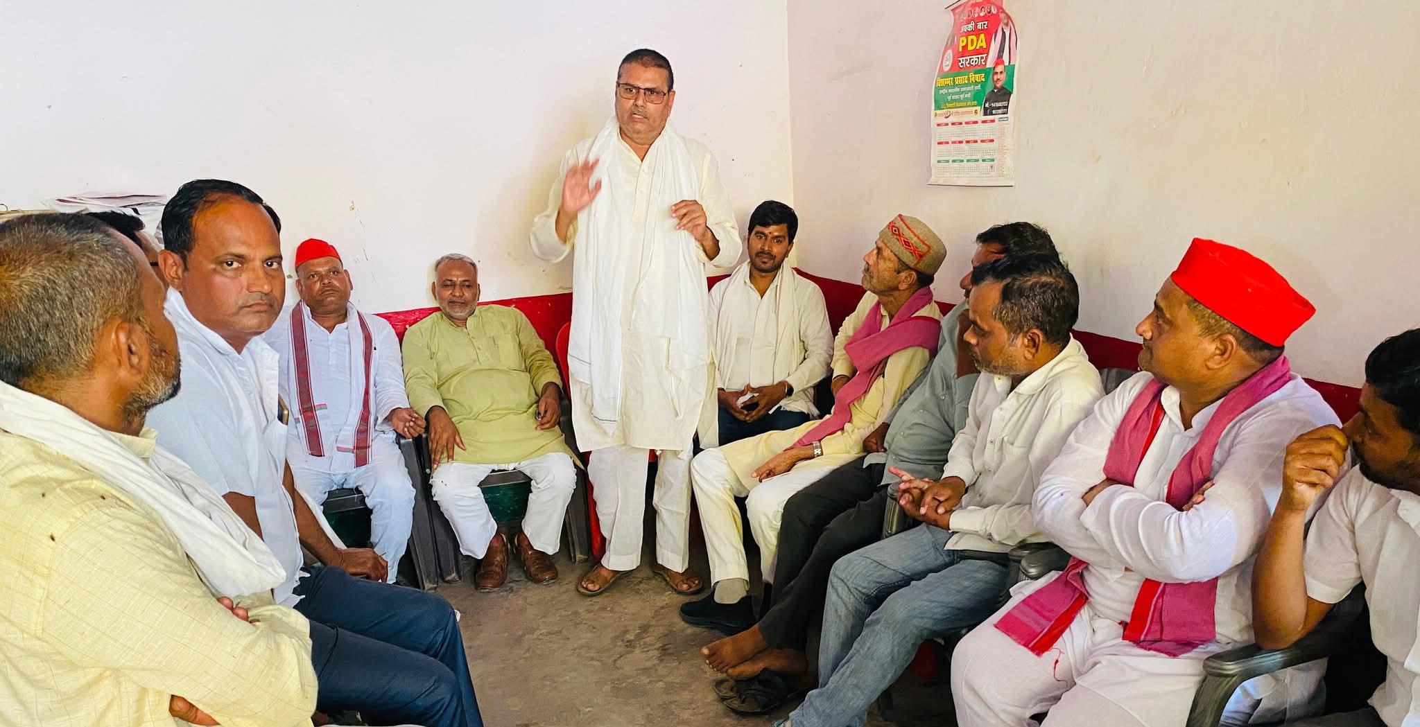 सपा नेता अशोक सिंह की हुंकार: भाजपा को 'सत्ता' से करेंगे बेदखल, जीत का दिया 'मंत्र'