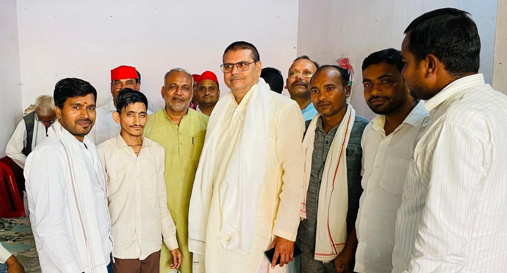 सपा नेता अशोक सिंह की हुंकार: भाजपा को 'सत्ता' से करेंगे बेदखल, जीत का दिया 'मंत्र' 