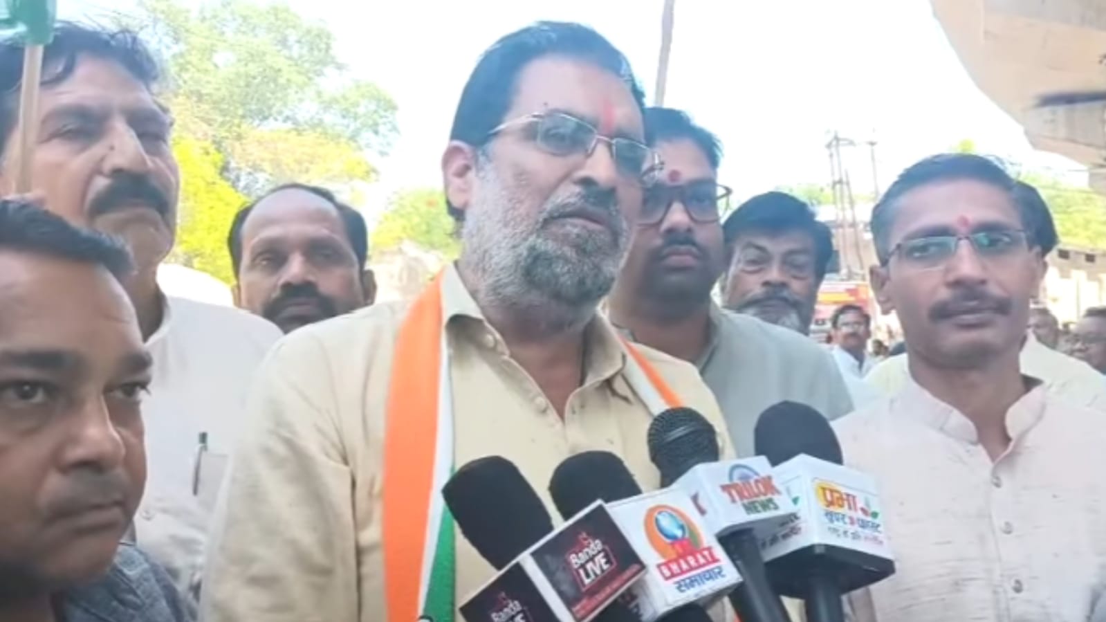 कांग्रेस का सियासी विस्फोट: अमर्यादित टिप्पणी पर भड़का आक्रोश, पुतला फूंककर कड़ा विरोध
