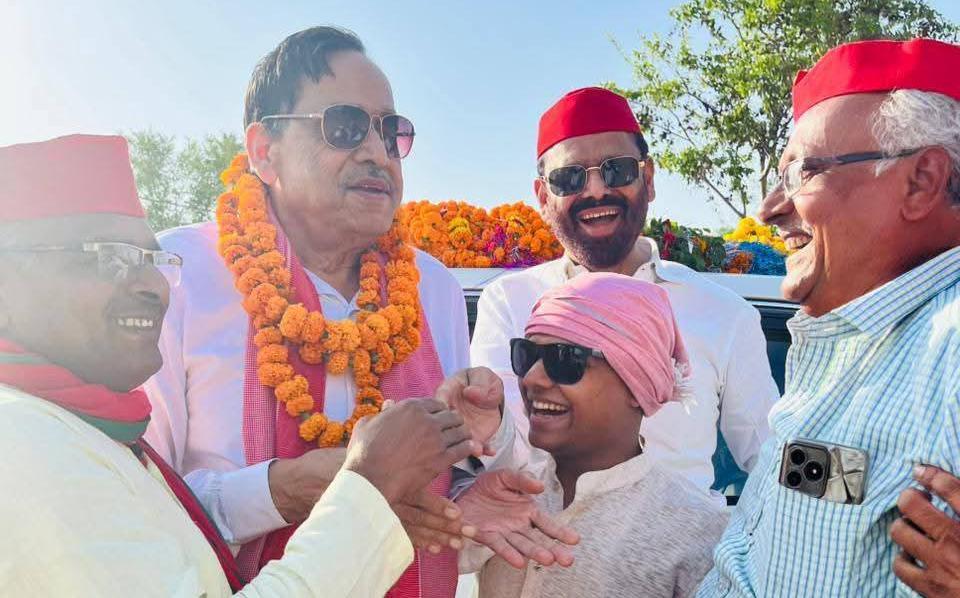 नसीमुद्दीन की बांदा में 'दमदार एंट्री' : स्वागत बना सपा का 'शक्ति' प्रदर्शन, उमड़ा सैलाब