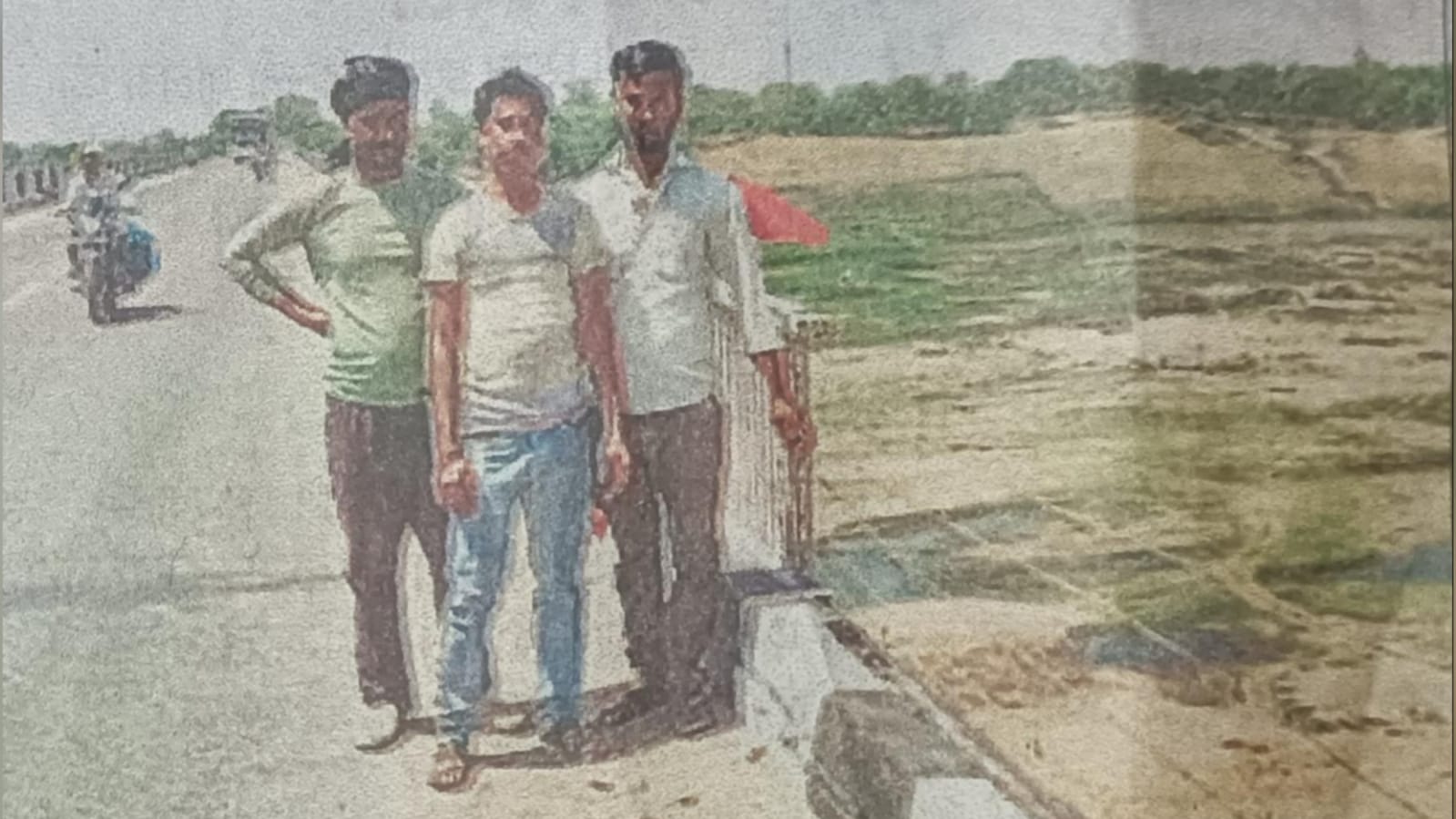 मौत का रास्ता बना 'जर्जर पुल': प्रशासनिक चुप्पी से 'हादसे' को दावत