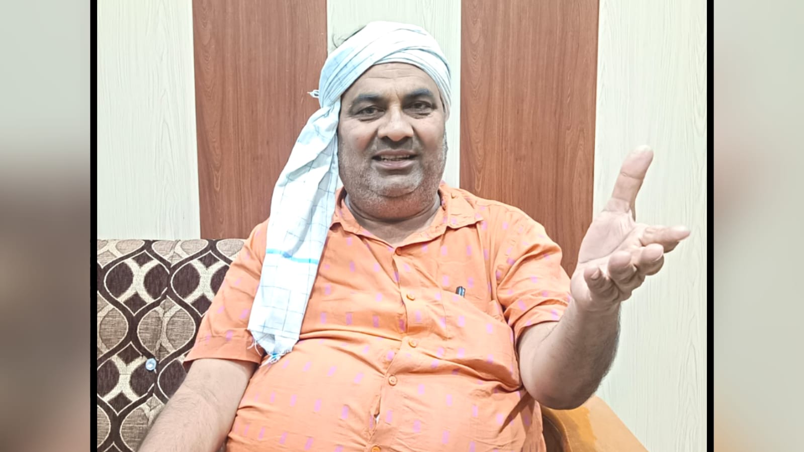 बबलू सिंह ने सीएम योगी को बताया 'हमदर्द': फार्मर रजिस्ट्री हटने से किसानों के चेहरे पर लौटी 'मुस्कान'