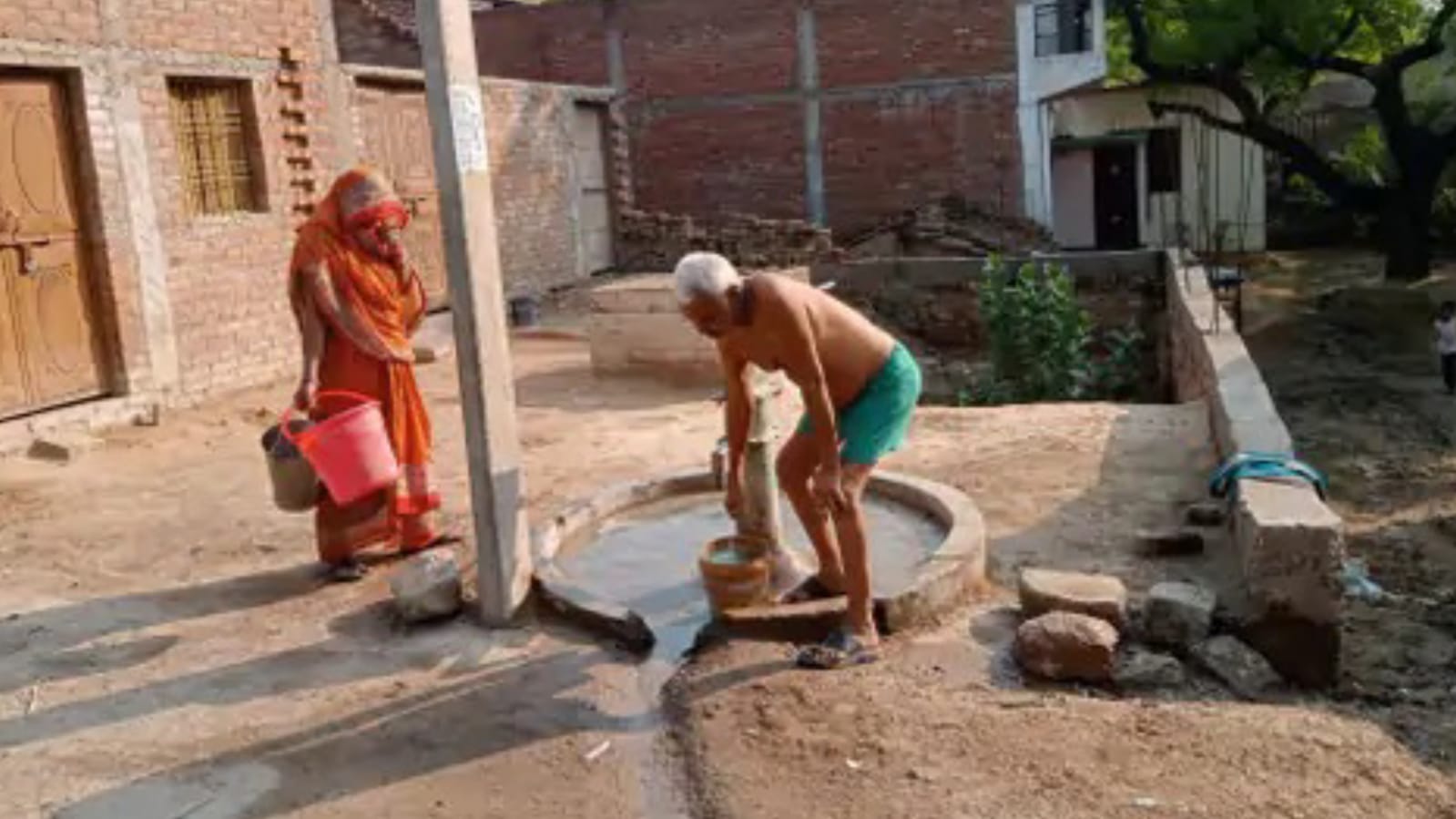 नमामि गंगे योजना फेल? कागजों में बह रहा पानी, हकीकत में 'बूंद-बूंद' को तरस रहे ग्रामीण ?