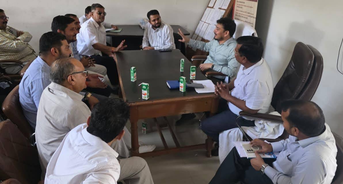खनिज अधिकारी राज रंजन बनें ग्रीन डाक्टर: खदानों में लगेगी एक लाख पौधों की फौज