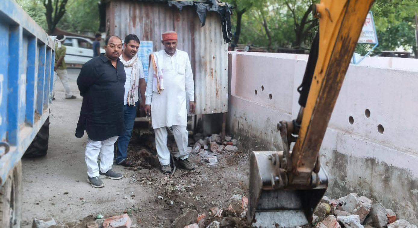 अंकित बासू की नालों पर ललकार:मानसून से पहले 80 प्रतिशत साफ