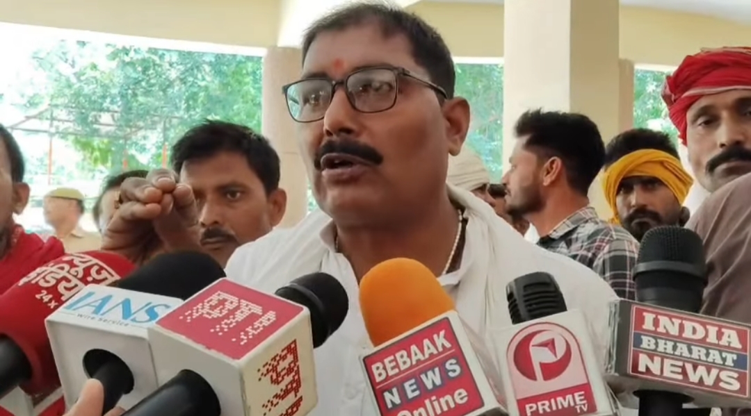अंधेरे में 'तड़पता गांव' और 'कुंभकर्णी नींद' में बिजली विभाग: 'करंटहीन' व्यवस्था हुई बेनकाब !