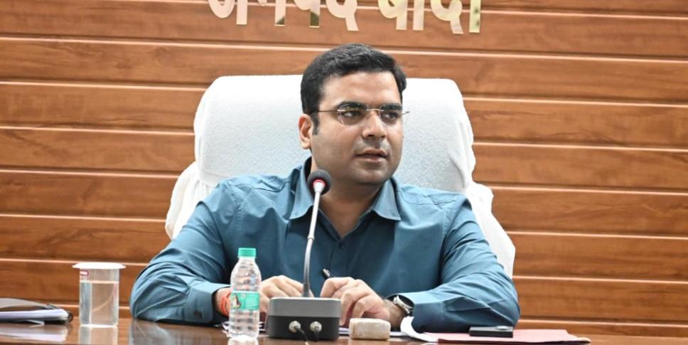 उद्योग 'बंधु' की बैठक फिर बनी खानापूर्ति का अड्डा: अफसर कागजों में दौड़ा रहे 'विकास'
