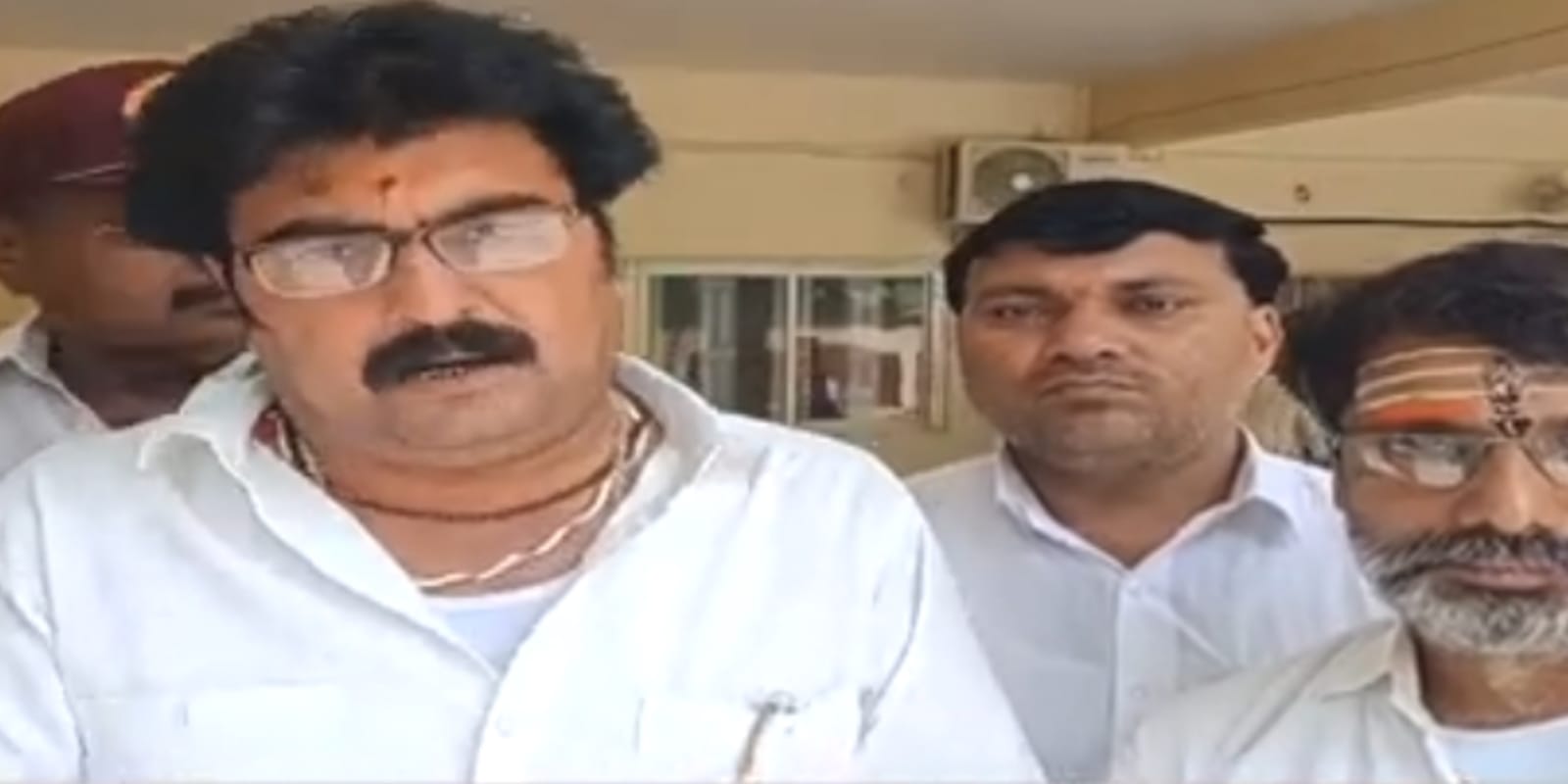 सरेंडर के बाद की गई ब्रह्म हत्या: भरत तिवारी मामले में राष्ट्रपति को भेजे ज्ञापन में फूटा आक्रोश