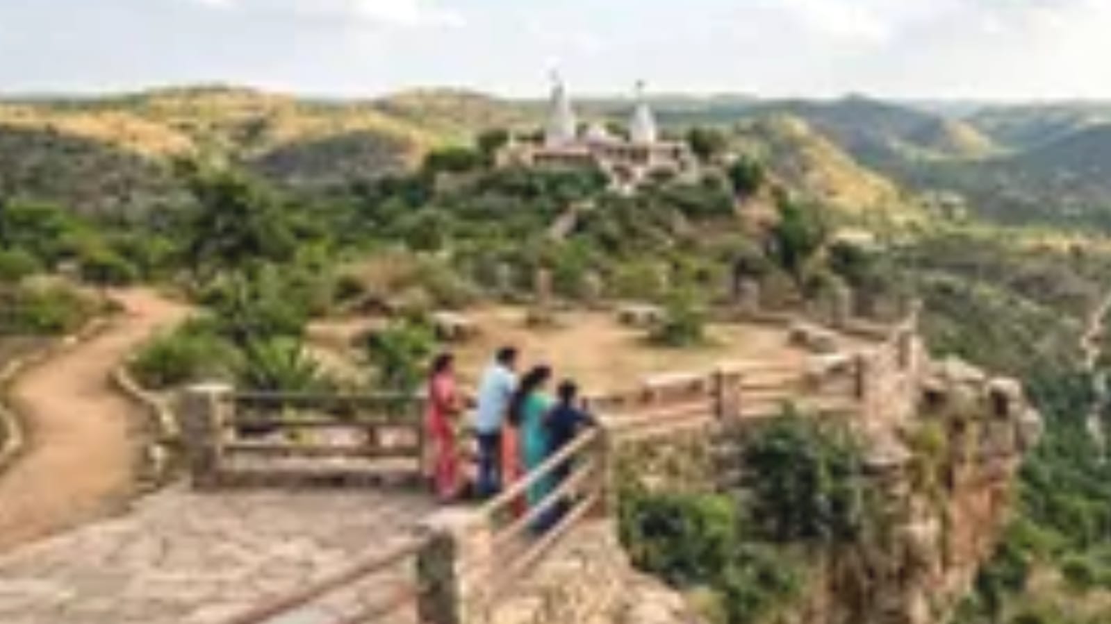 बुंदेलखंड को मिला नया 'नेचर पैराडाइज': 1.81 करोड़ से संवर रहा 'तातुर माता धाम' इको पार्क