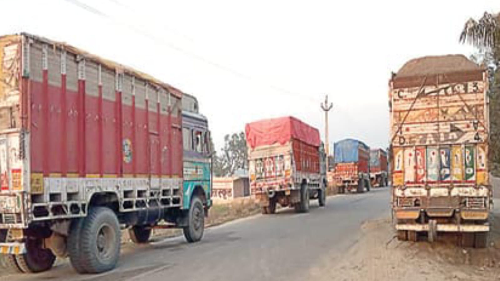 बालू माफिया का सीना 56 इंच: प्रशासनिक खामोशी जारी, प्रशासनिक चुप्पी से बढ़े माफिया के हौसले !