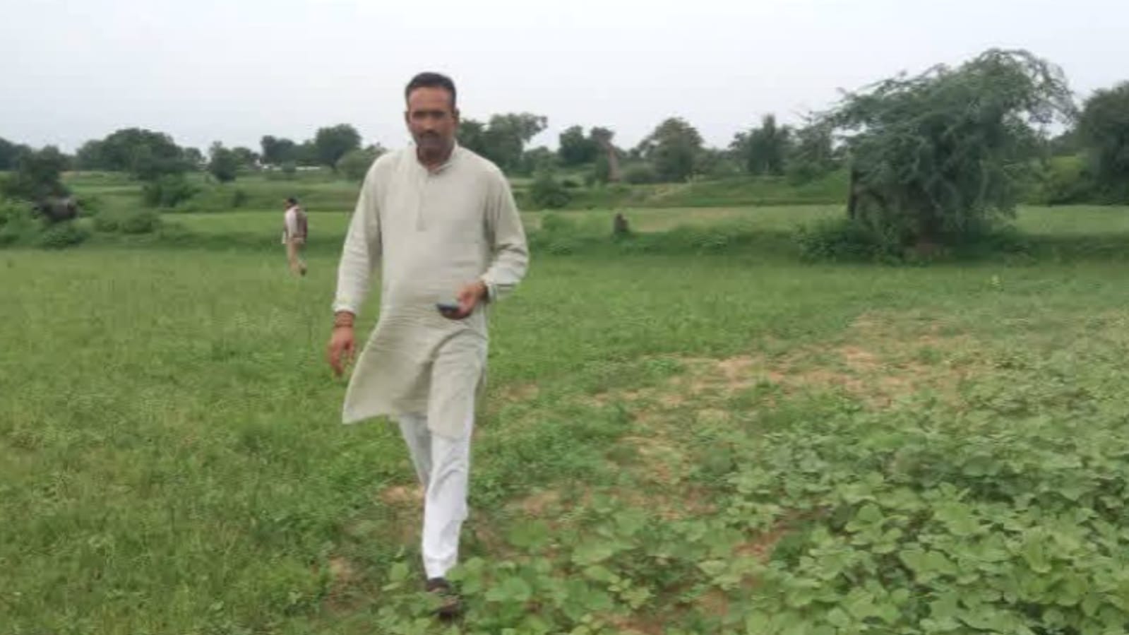 जमीन नें उगल दिया 'सोना': चमक गई 'ठाकुरदीन वाल्मीक' की तकदीर, जिले में चहुंओर चर्चा !