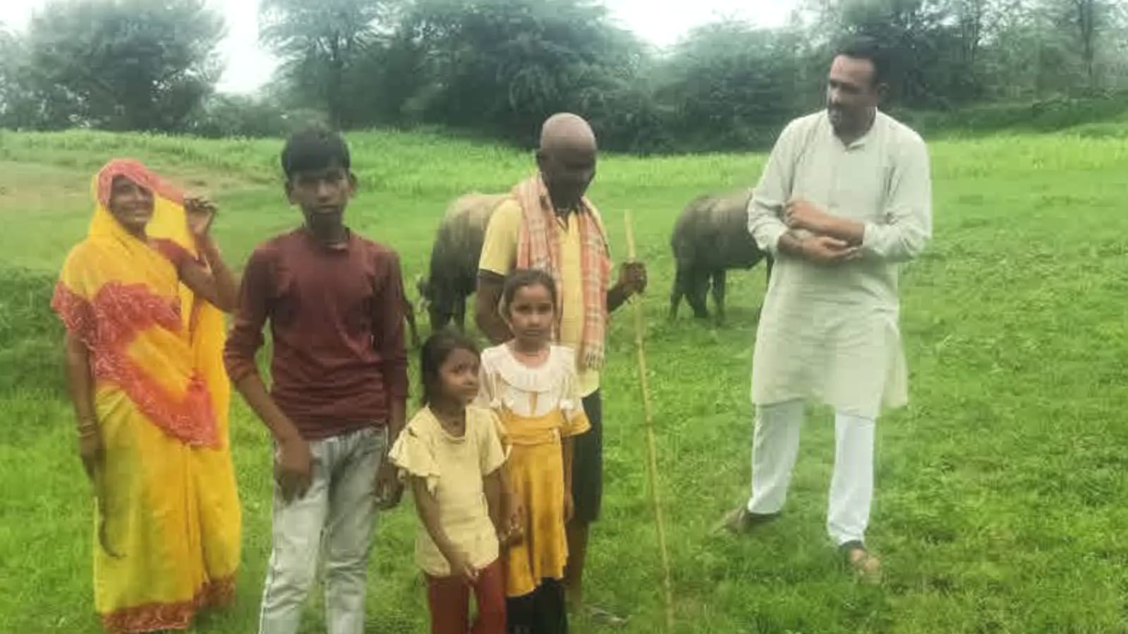 जमीन नें उगल दिया 'सोना': चमक गई 'ठाकुरदीन वाल्मीक' की तकदीर, जिले में चहुंओर चर्चा !