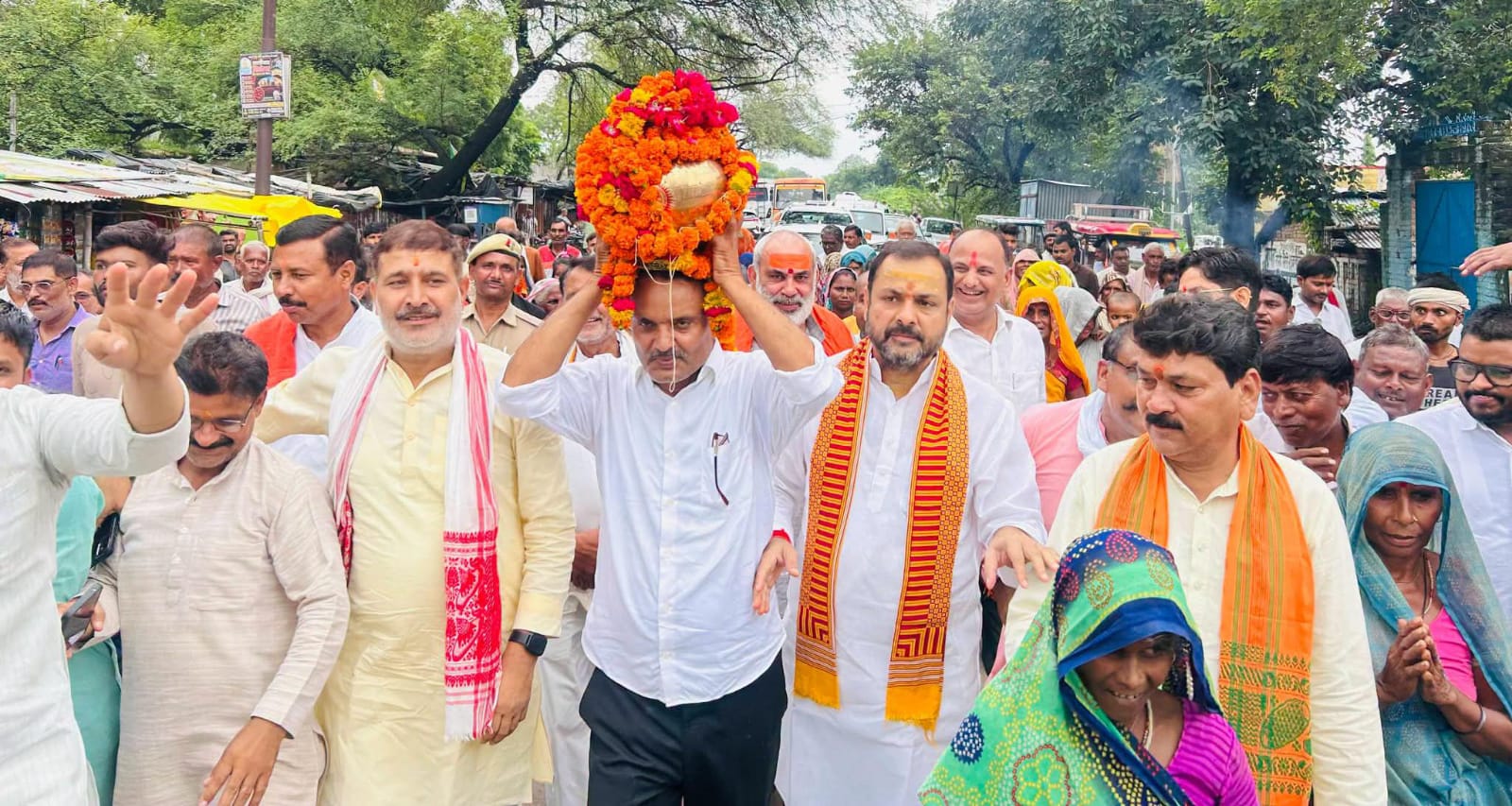 विधायक प्रकाश की मौजूदगी में भव्य आयोजन: संत रविदास कलश यात्रा में 'एकता' का 'संदेश'