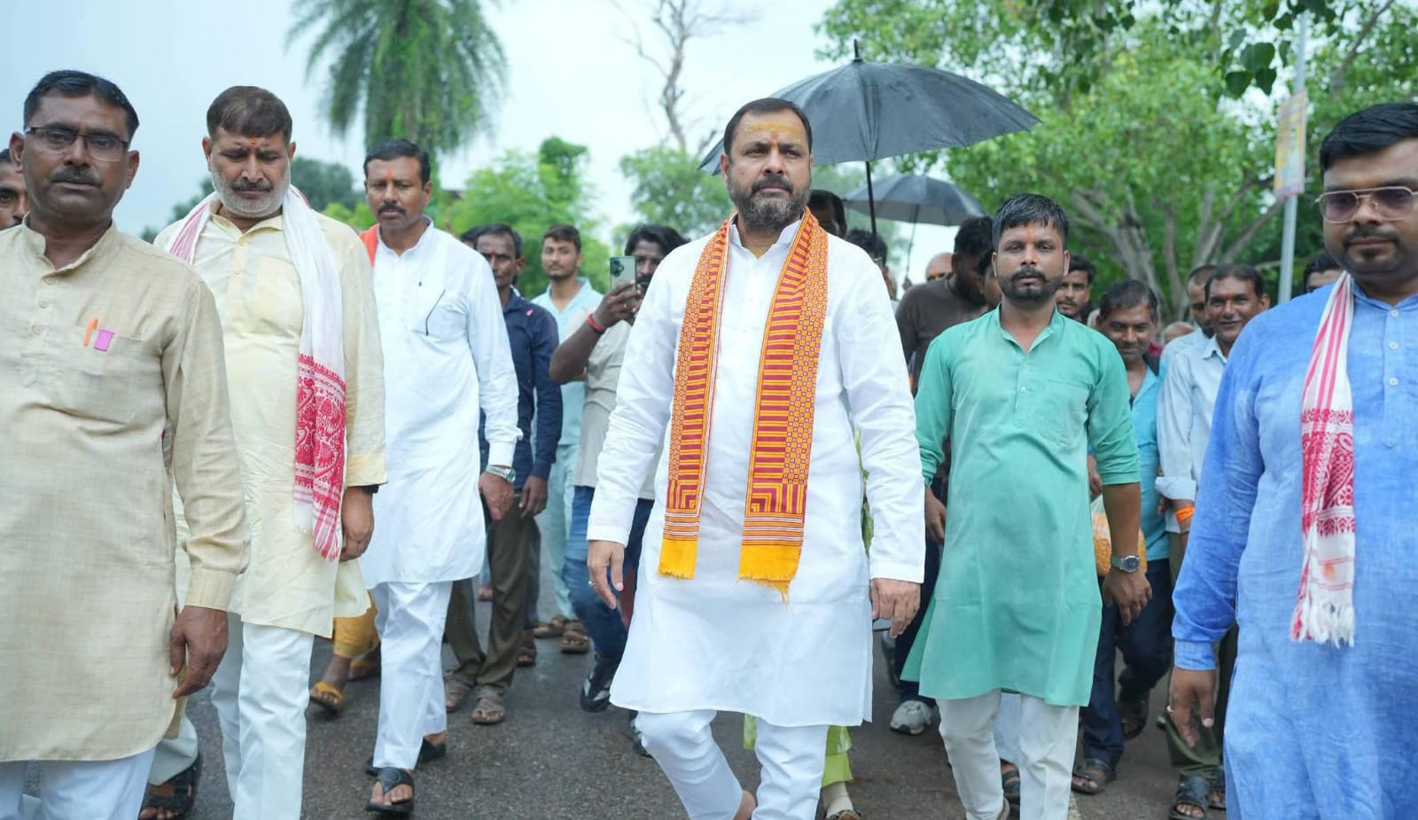 विधायक प्रकाश की मौजूदगी में भव्य आयोजन: संत रविदास कलश यात्रा में 'एकता' का 'संदेश'