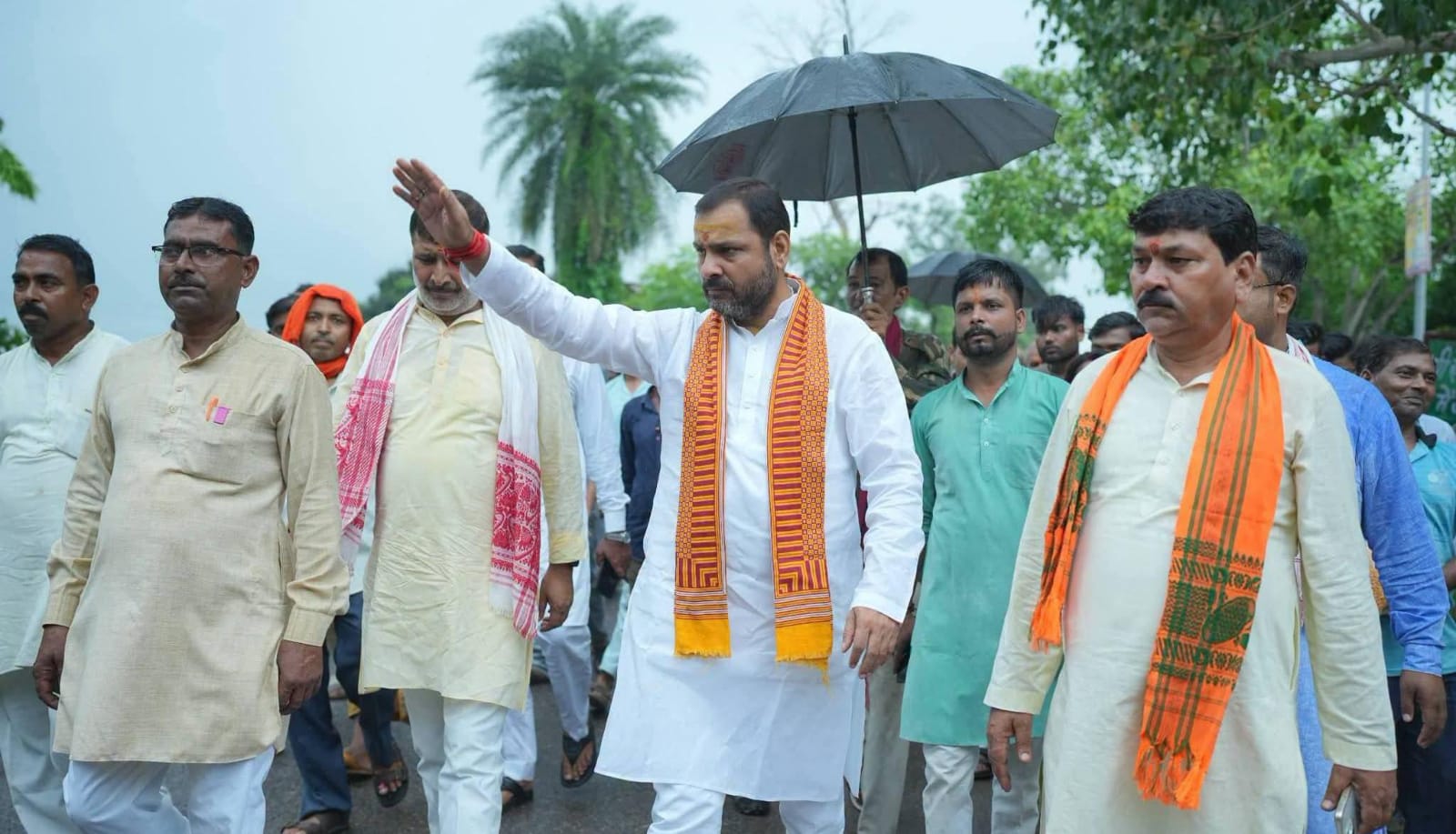 विधायक प्रकाश की मौजूदगी में भव्य आयोजन: संत रविदास कलश यात्रा में 'एकता' का 'संदेश'
