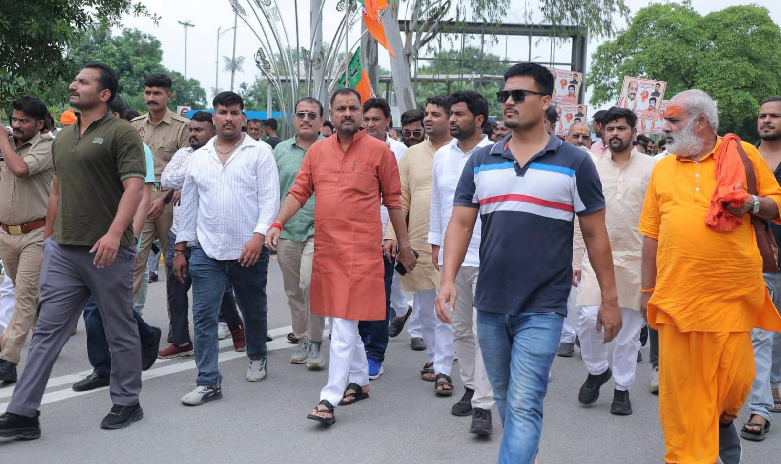 बांदा सदर में 'तय' हो गया 2027 का नतीजा ! गली-गली गूंज रहा 'जय प्रकाश तय प्रकाश' !