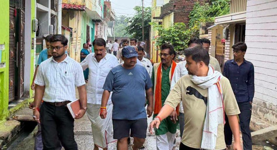 अंकित जनता की सेवा में निरंतर 'तल्लीन': कर्तव्यनिष्ठा की बनें मिसाल