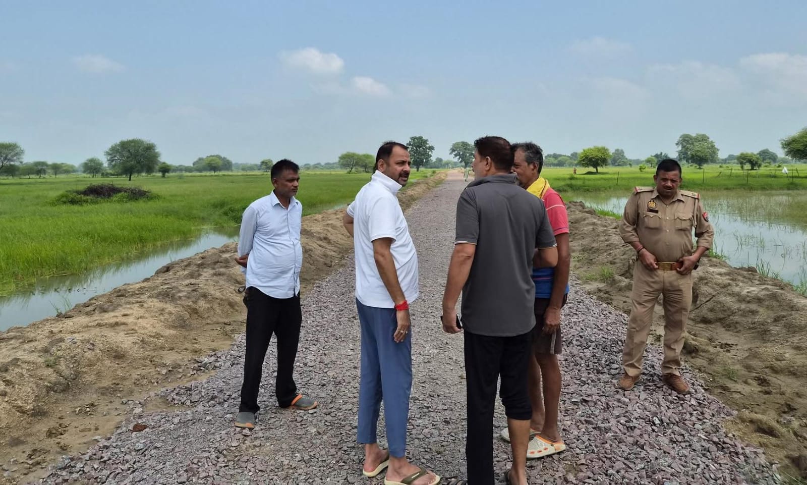 विधायक प्रकाश का 'नया अवतार' बना चर्चा: भ्रष्टाचारियों में मची 'खलबली' ! 